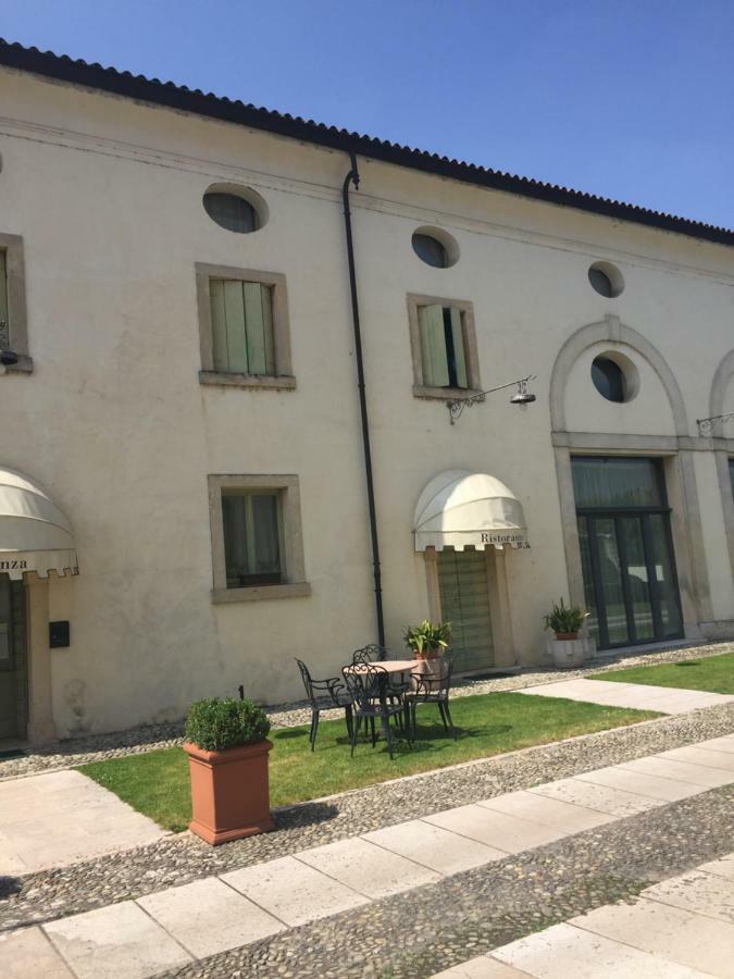 Villa Vecelli Cavriani Mozzecane Exterior foto